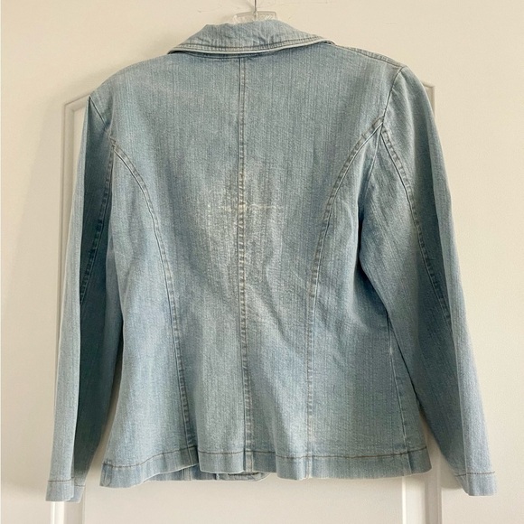 OXYGENE Women’s Light Blue Pockets 2 Button Tapered Fitted Jean Jacket-Size 1/2‎ - Picture 2 of 6